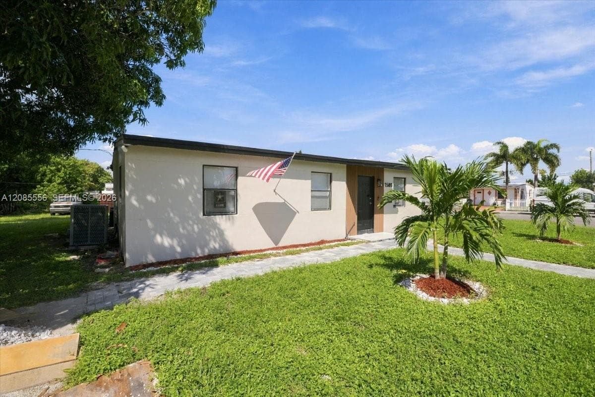 1589 NW 4th Ave photo 51
