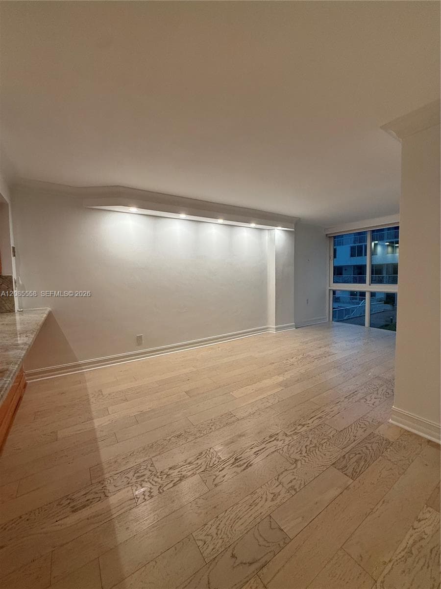 THE CARRIAGE HOUSE CONDO · #210 in Miami Beach - Photo 2
