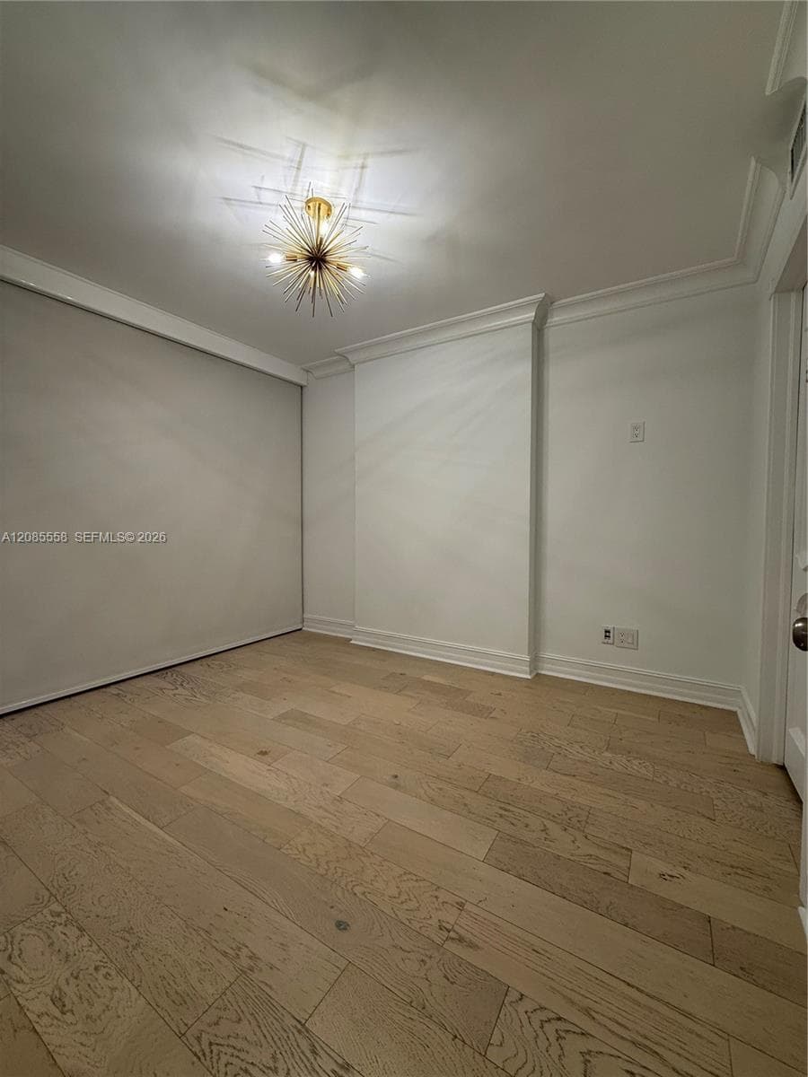 THE CARRIAGE HOUSE CONDO · #210 in Miami Beach - Photo 12