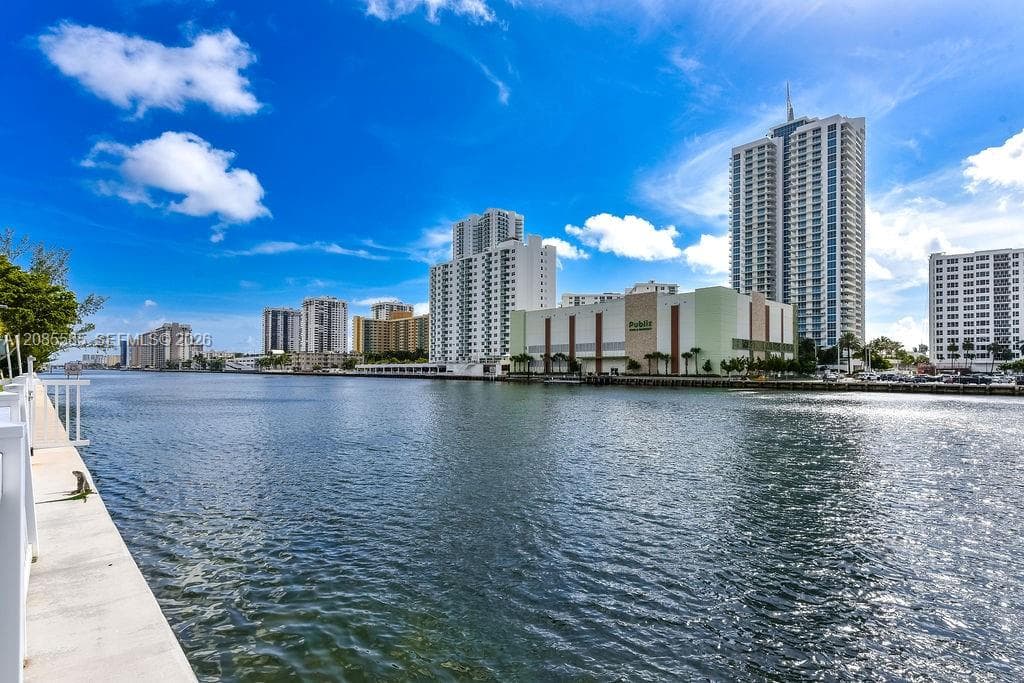 TOWERS OF OCEANVIEW SOUTH · #829 in Hallandale Beach - Photo 33