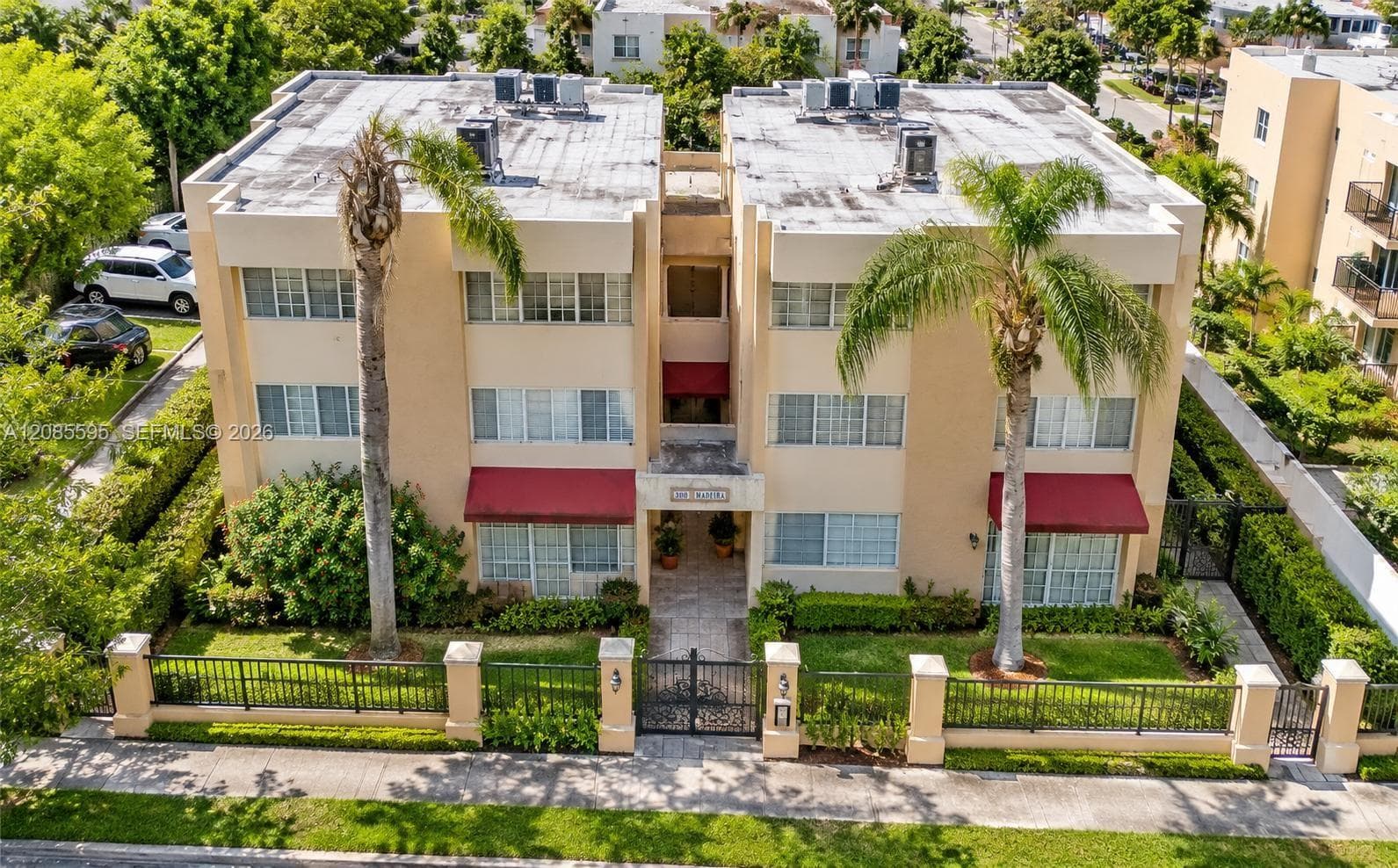 MADEIRA VILLAGE CONDO · #304 in Coral Gables - Photo 2