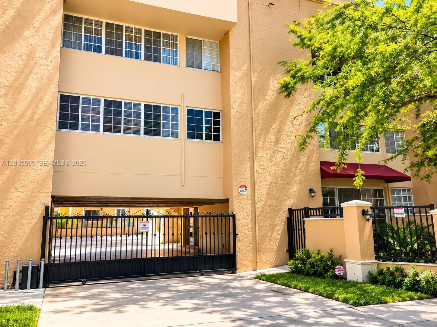 MADEIRA VILLAGE CONDO · #304 in Coral Gables - Photo 20