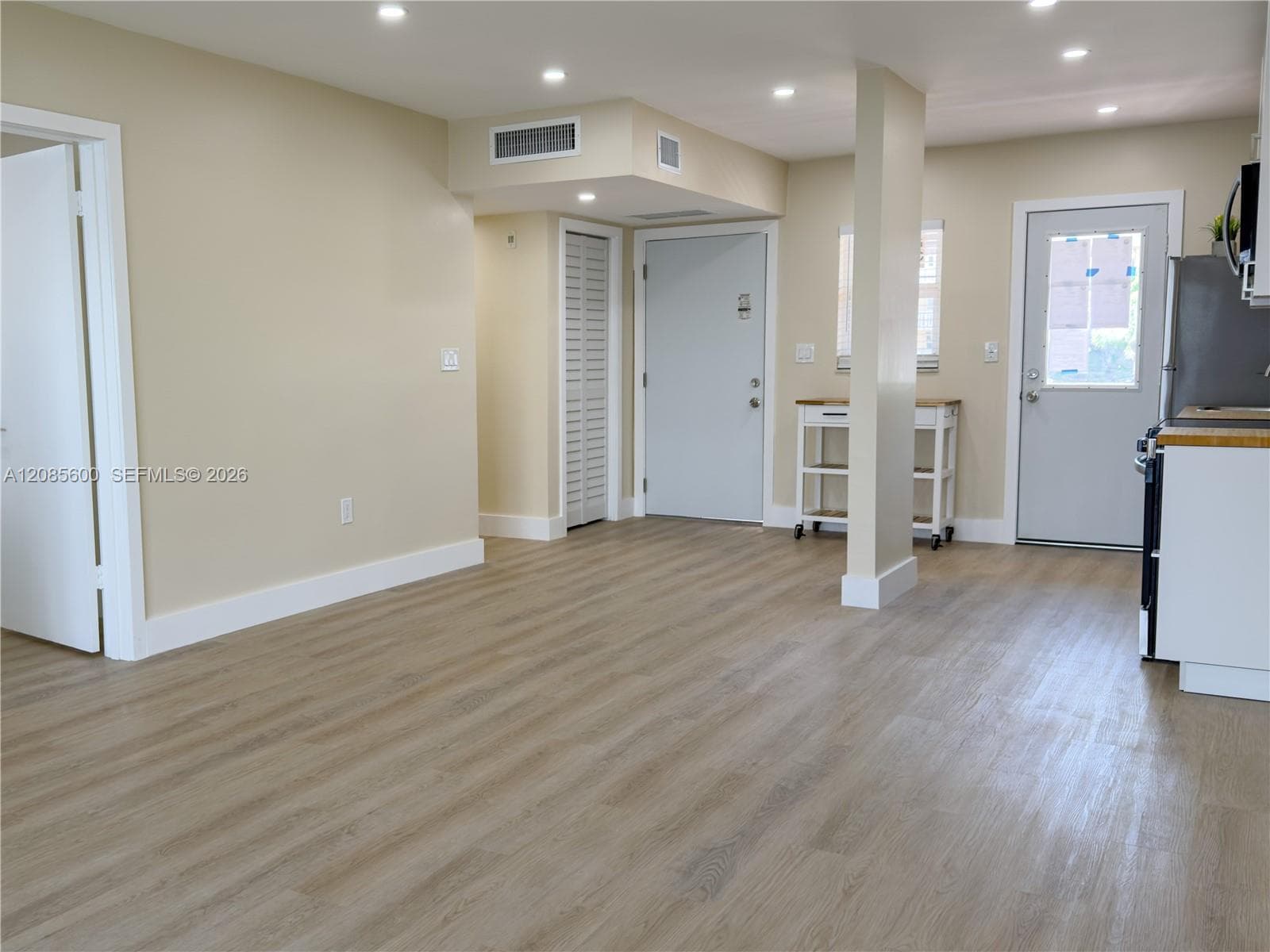 Point East · #B304 in Aventura - Photo 13
