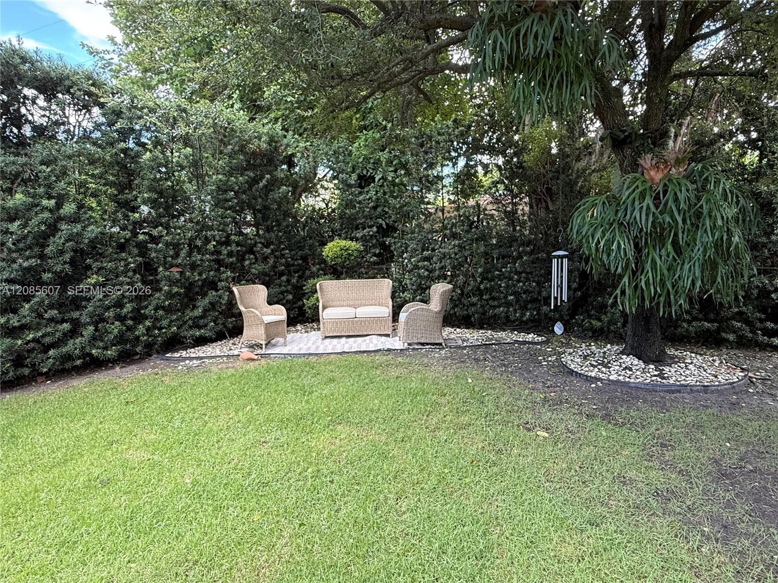 2001 Coral Gate Dr photo 46