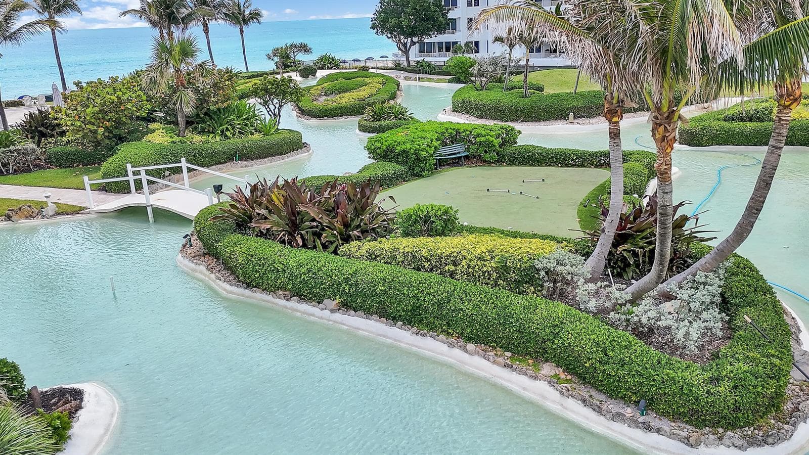Central garden and golf