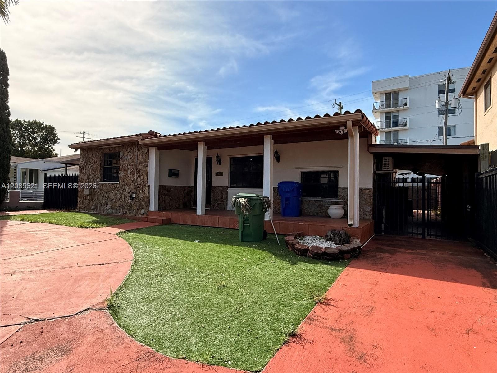 2424 SW 21st Ter #0 photo 1