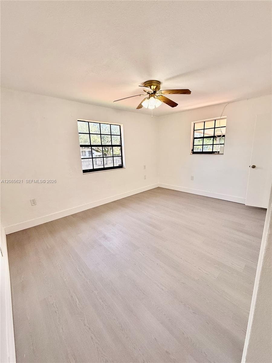 2424 SW 21st Ter #0 photo 5