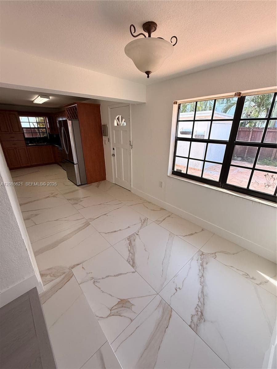 2424 SW 21st Ter #0 photo 9
