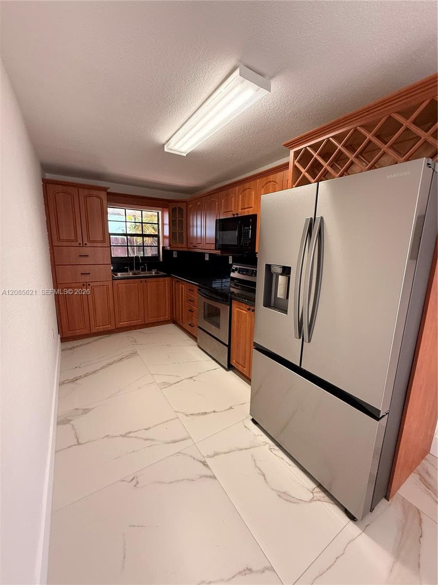 2424 SW 21st Ter #0 photo 10