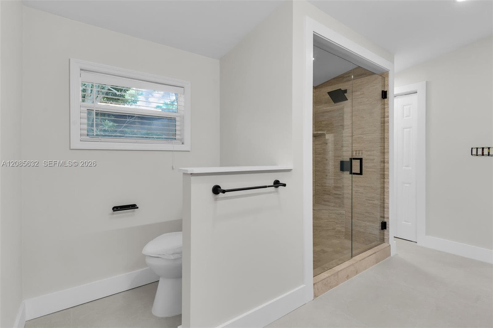 1525 NE 18th Ave photo 12