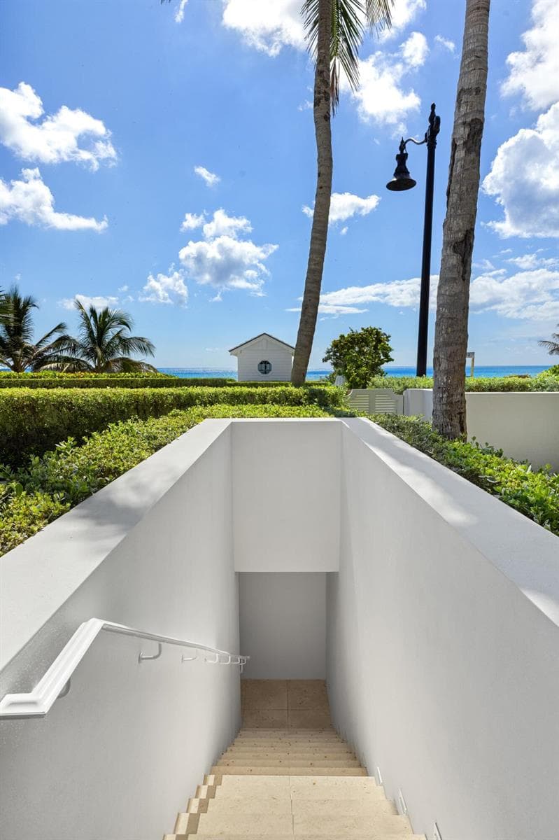 Private Beach Tunnel