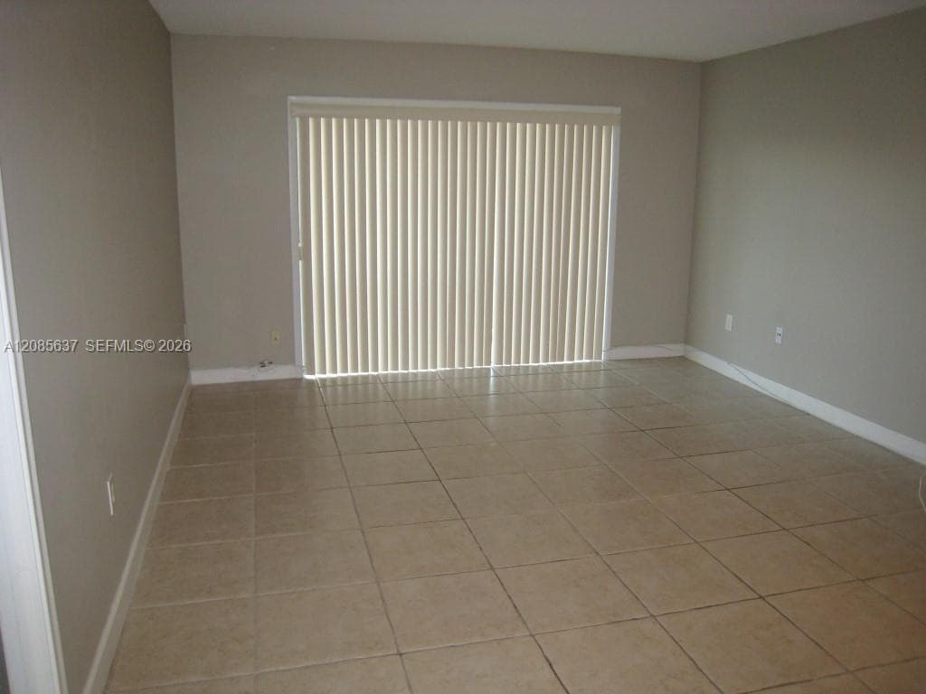 VILLAGE OF KINGS CREEK CO · #A-213 in Miami - Photo 5