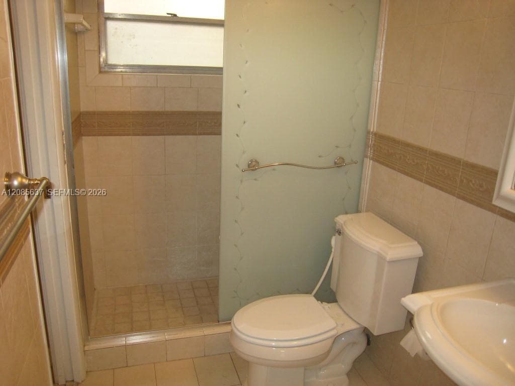VILLAGE OF KINGS CREEK CO · #A-213 in Miami - Photo 9