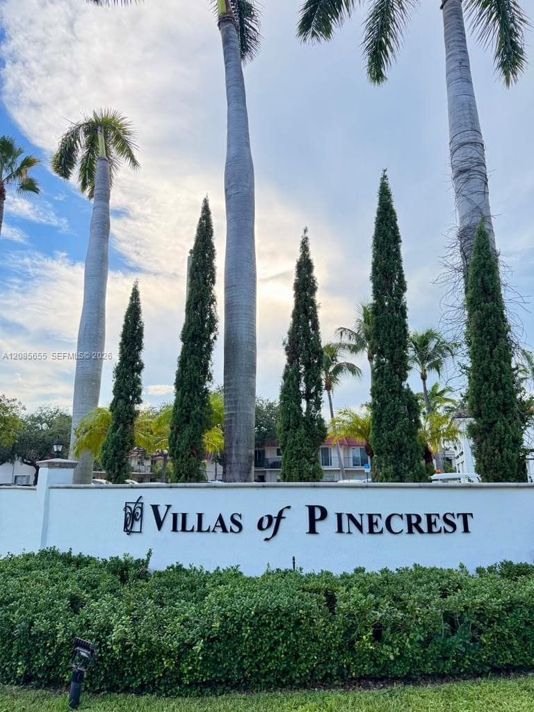 VILLAS OF PINECREST CONDO · #1033 in Pinecrest - Photo 2
