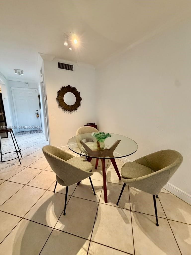 VILLAS OF PINECREST CONDO · #1033 in Pinecrest - Photo 6