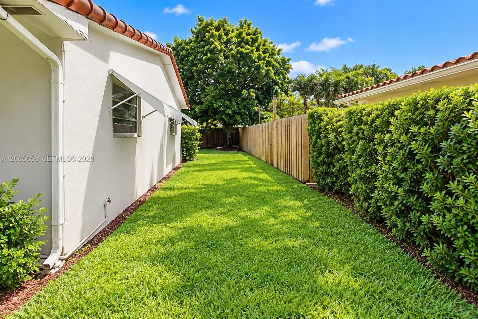 14961 Egan Ln photo 4