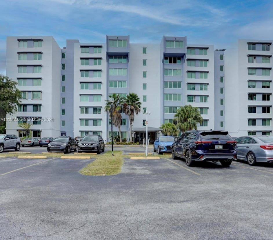 SUMMIT TOWER I OF DADELAN · #504 in Miami - Photo 1