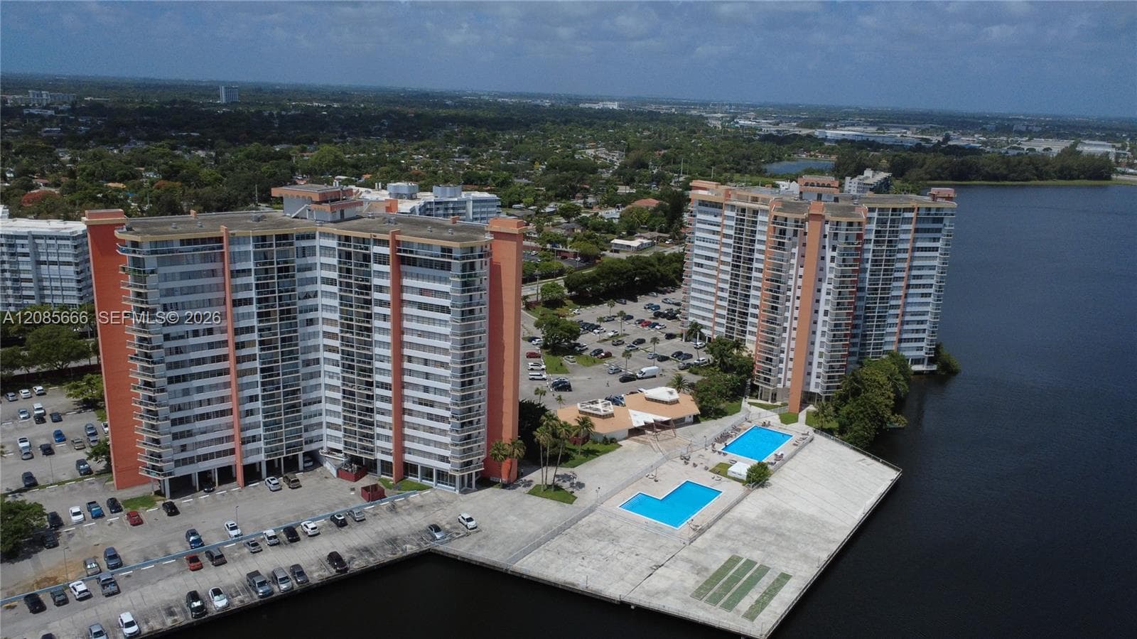 BUCKLEY TOWERS CONDO · #422E in Miami - Photo 2