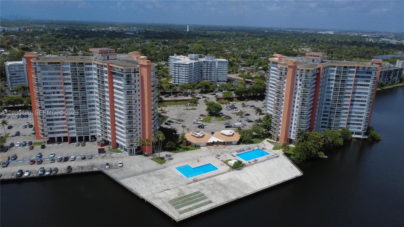 BUCKLEY TOWERS CONDO · #422E in Miami - Photo 1