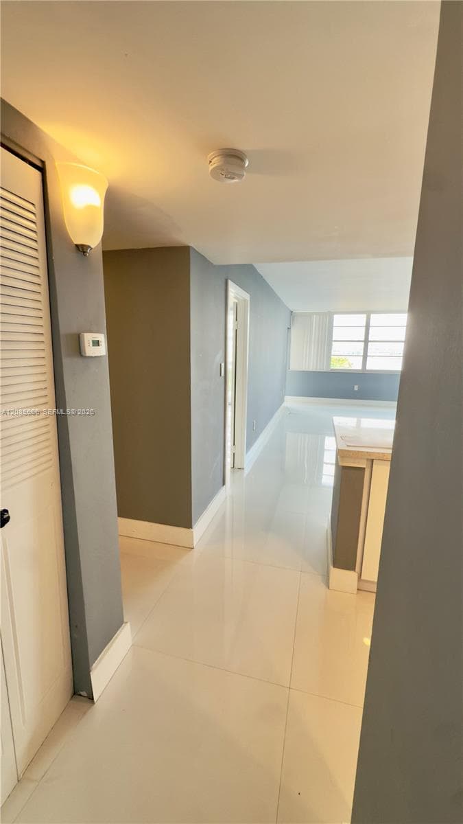 BUCKLEY TOWERS CONDO · #422E in Miami - Photo 8