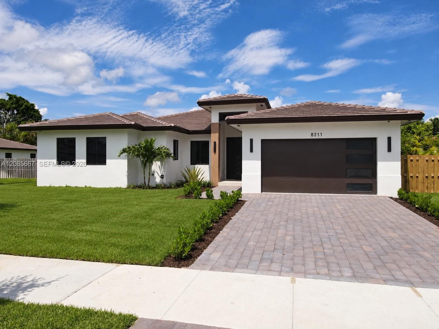 8211 SW 193rd Ter photo 2
