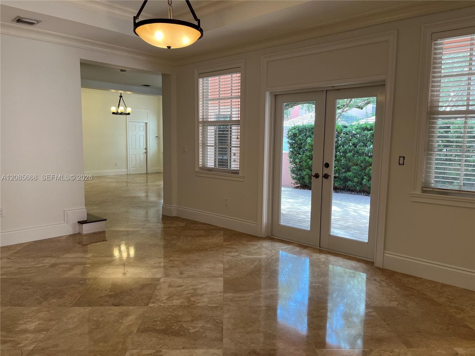 570 Loretto Ave #10 photo 7