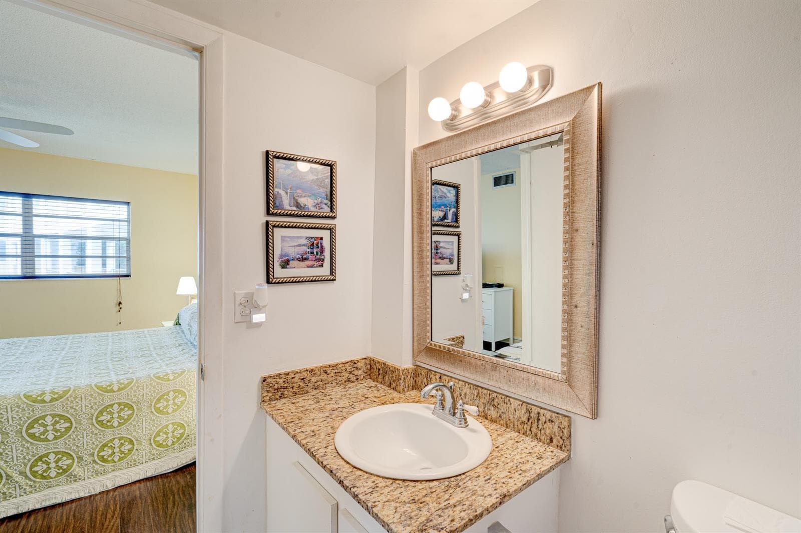 5401 NW 2nd Ave #227_Pictures_29_10.03.2