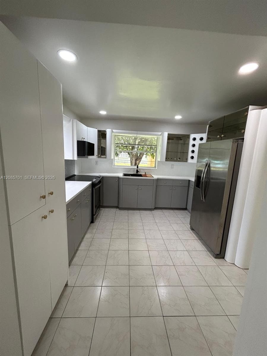 15710 SW 304th St photo 10