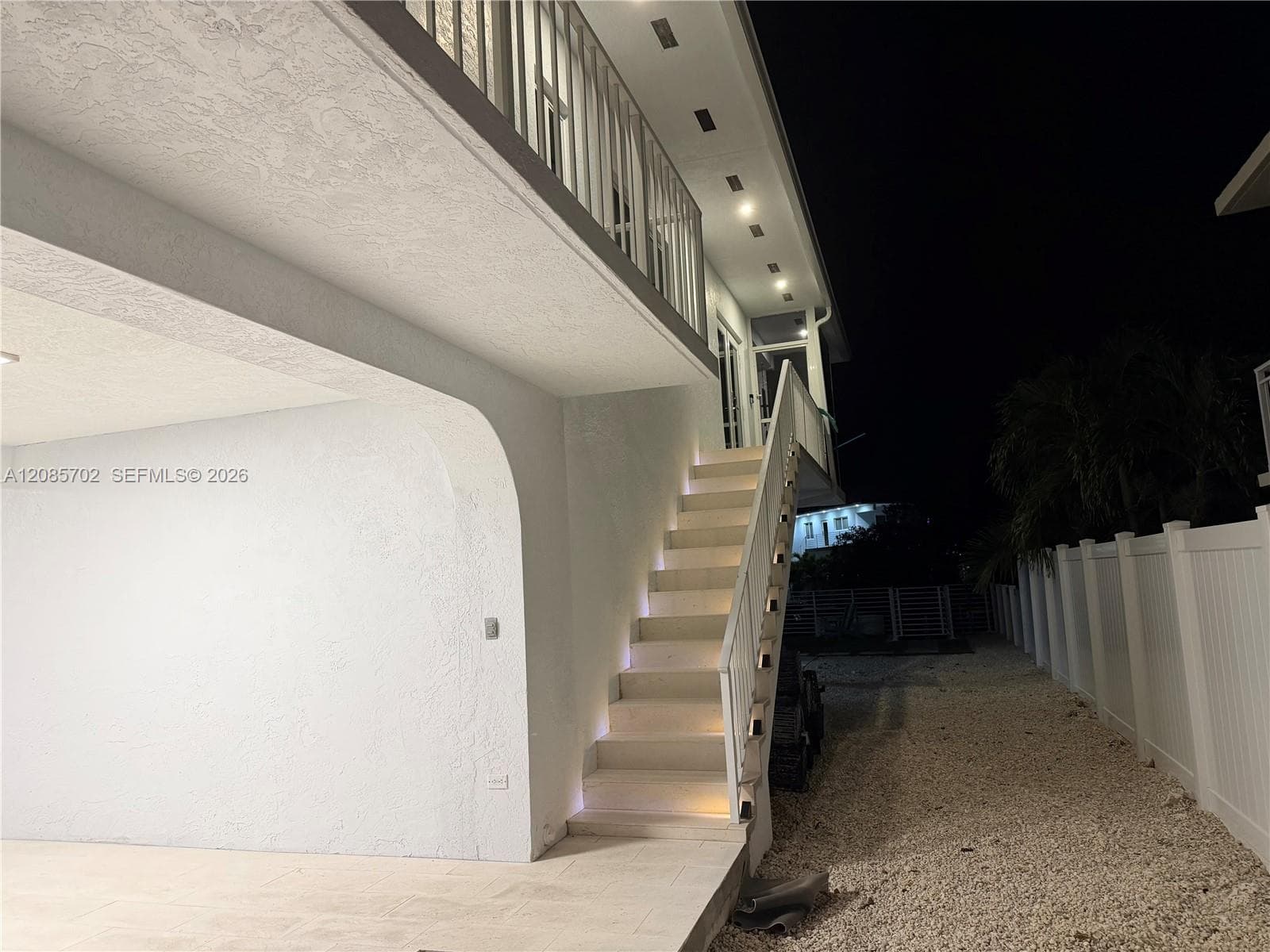 179 Plantation Ave photo 32