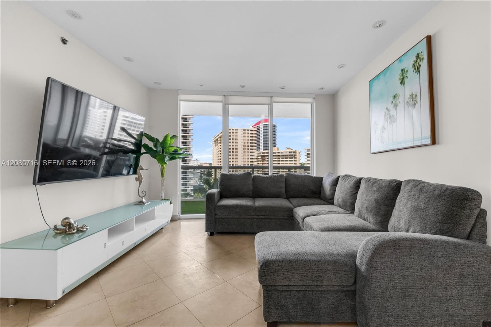 Beach Club Condo · #706 in Hallandale Beach - Photo 13