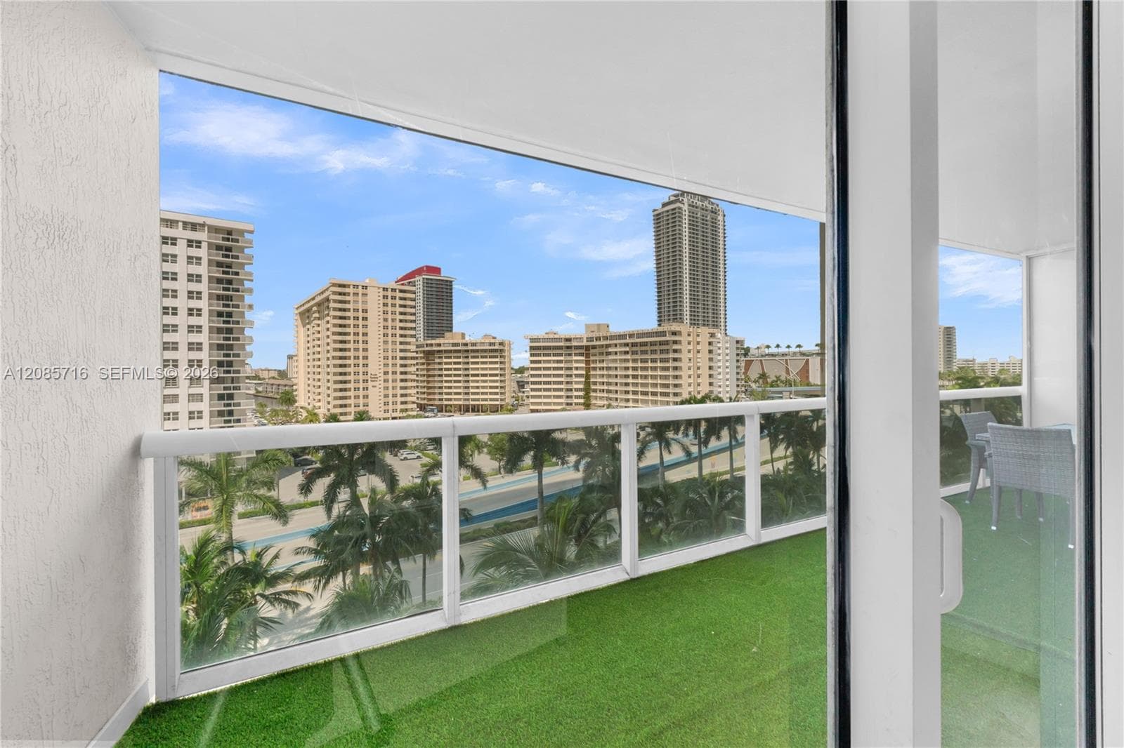 Beach Club Condo · #706 in Hallandale Beach - Photo 9
