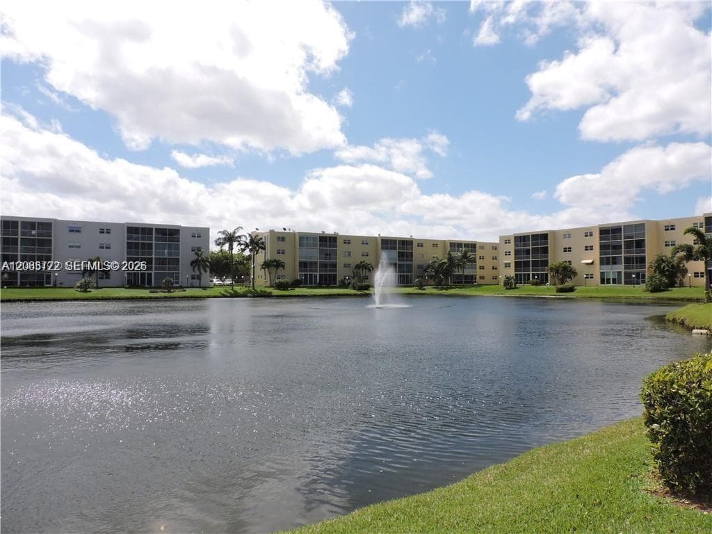 MEADOWBROOK LAKES CONDO · #103 in Dania Beach - Photo 26