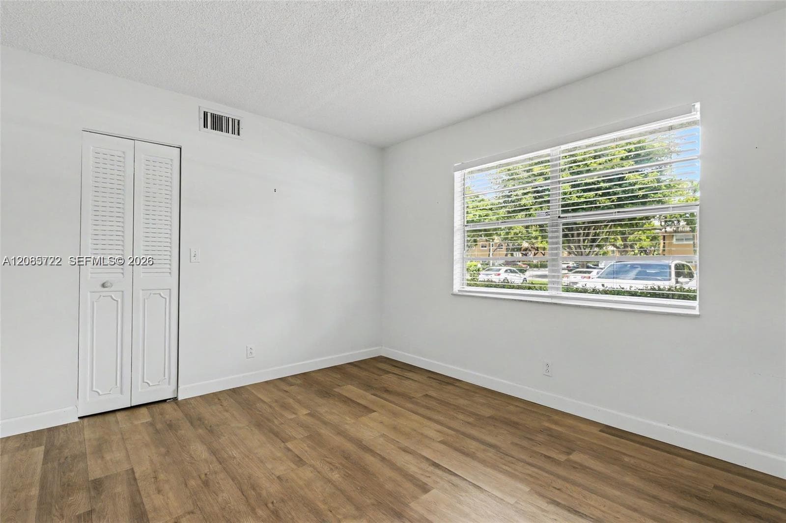 MEADOWBROOK LAKES CONDO · #103 in Dania Beach - Photo 15
