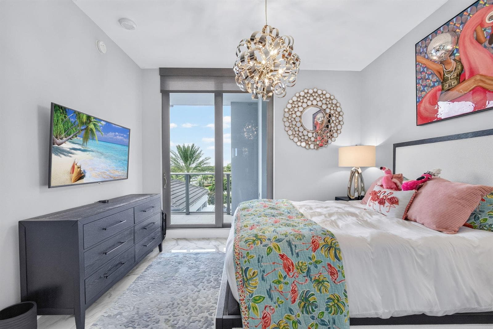 Guest bedroom