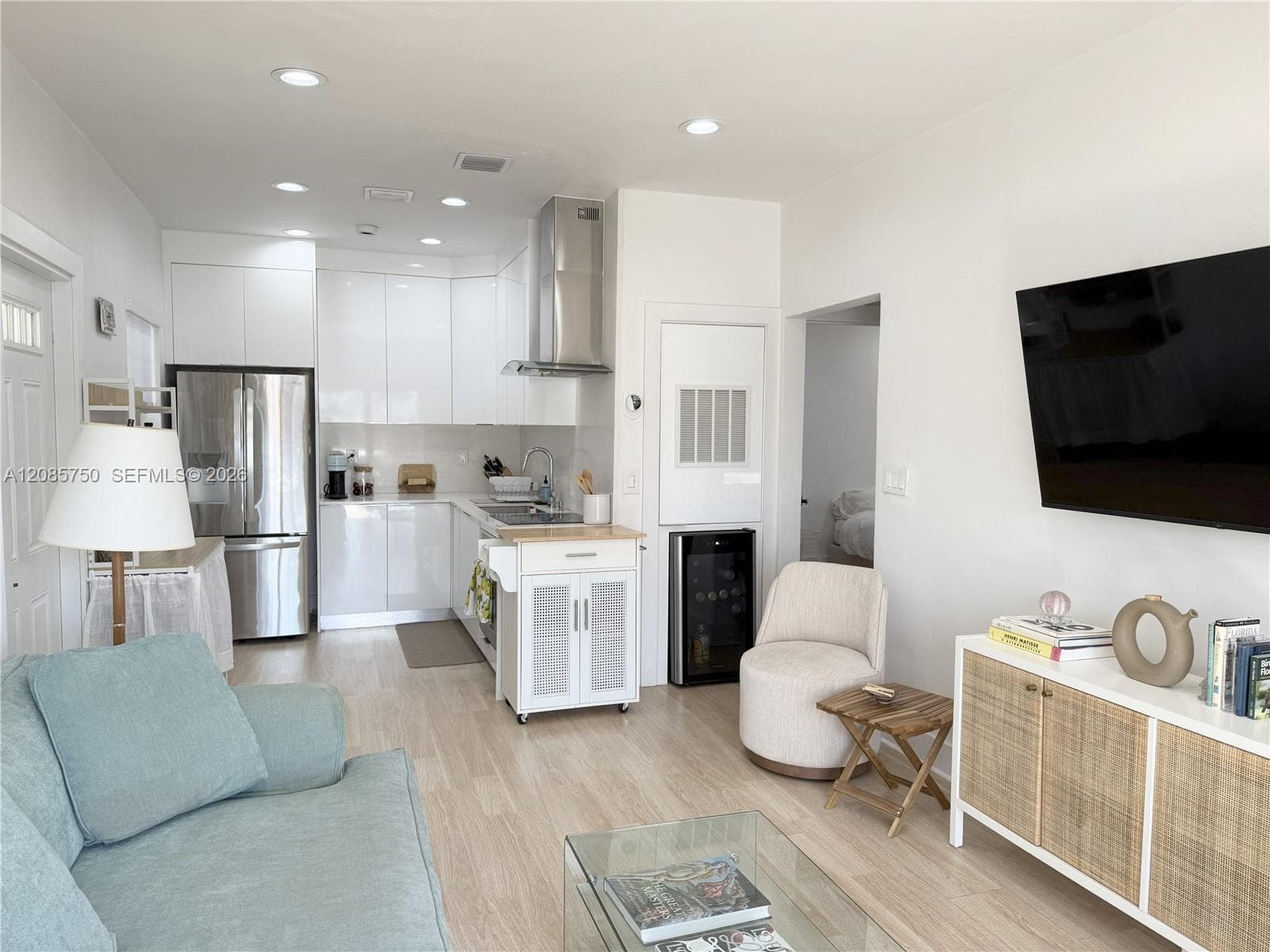 OASIS ON THE BEACH CONDO · #1 in Miami Beach - Photo 8