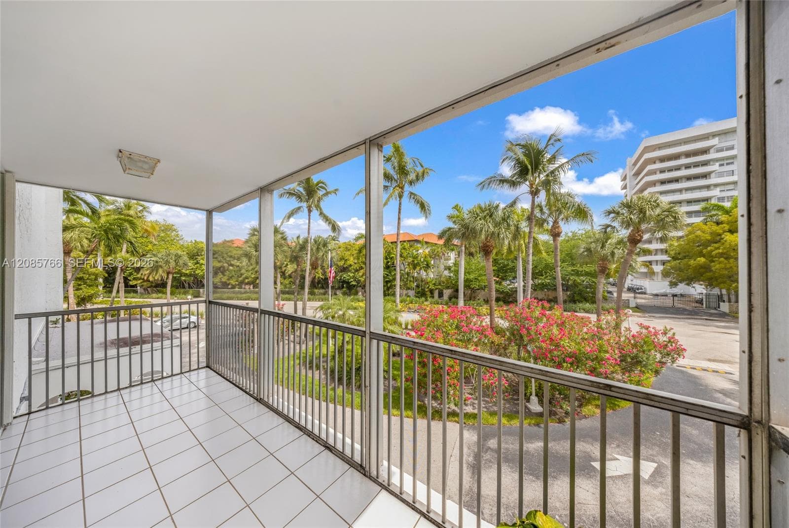 The Island Breaker · #2H in Key Biscayne - Photo 5