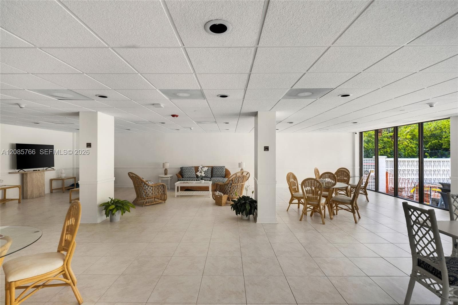 The Island Breaker · #2H in Key Biscayne - Photo 35