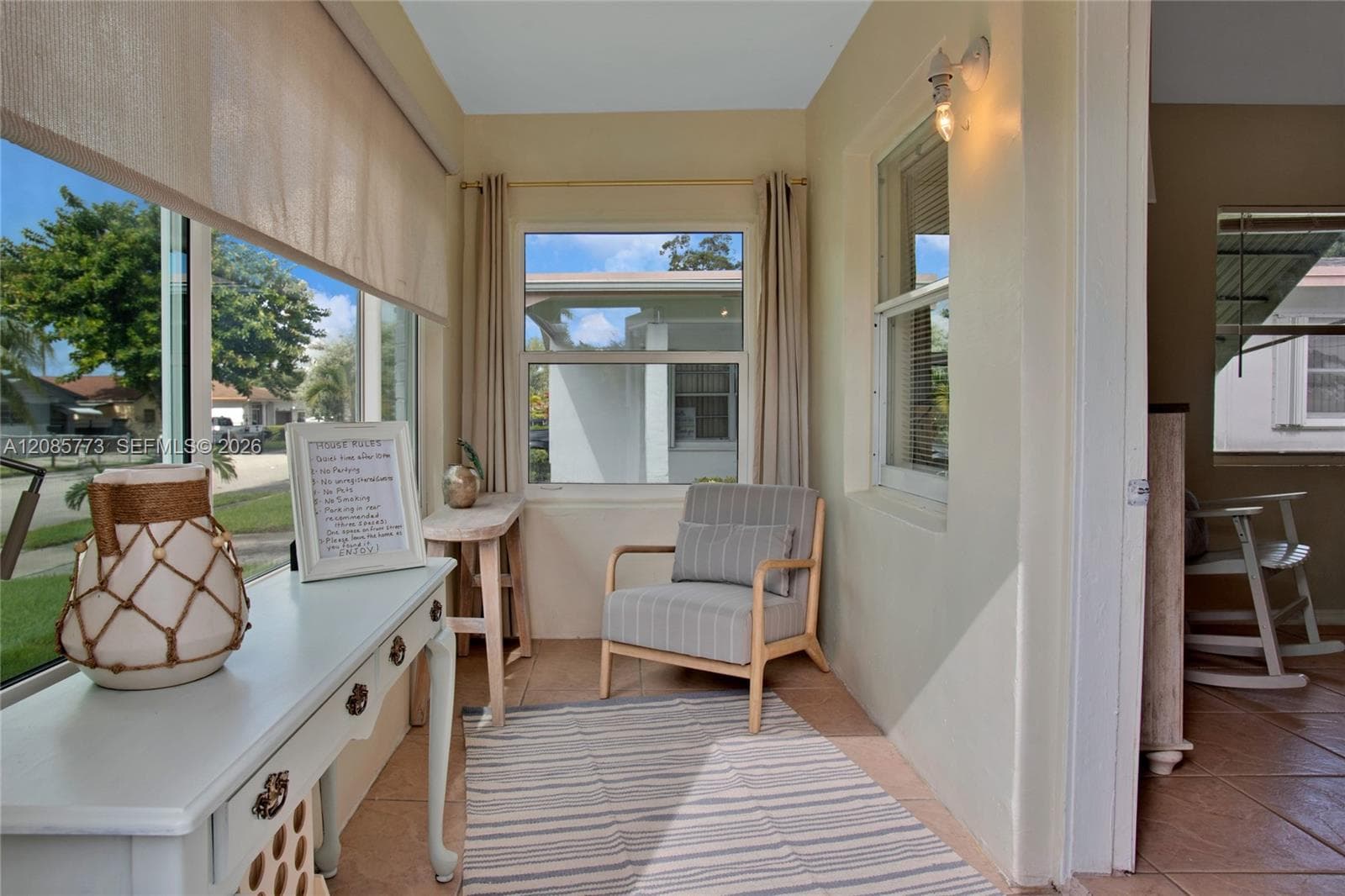 2315 Hope St photo 4