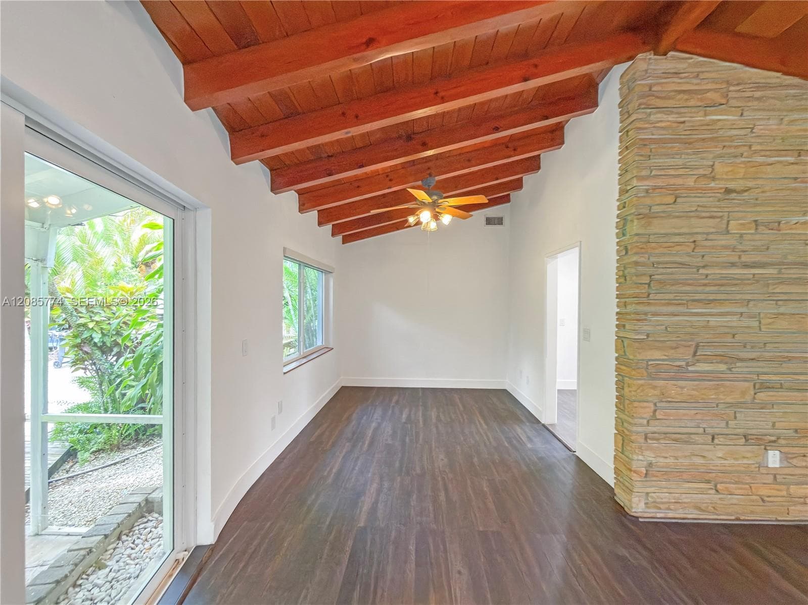 3128 Coconut Grove Dr photo 7