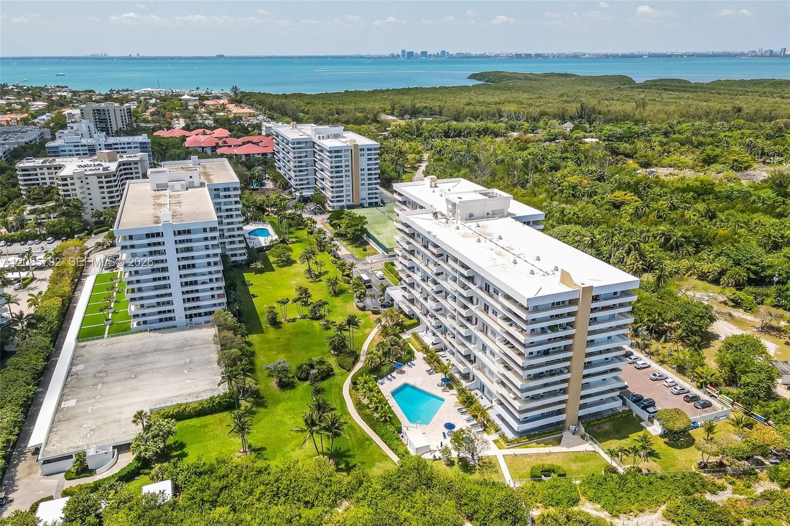 Commodore Club South · #206 in Key Biscayne - Photo 36