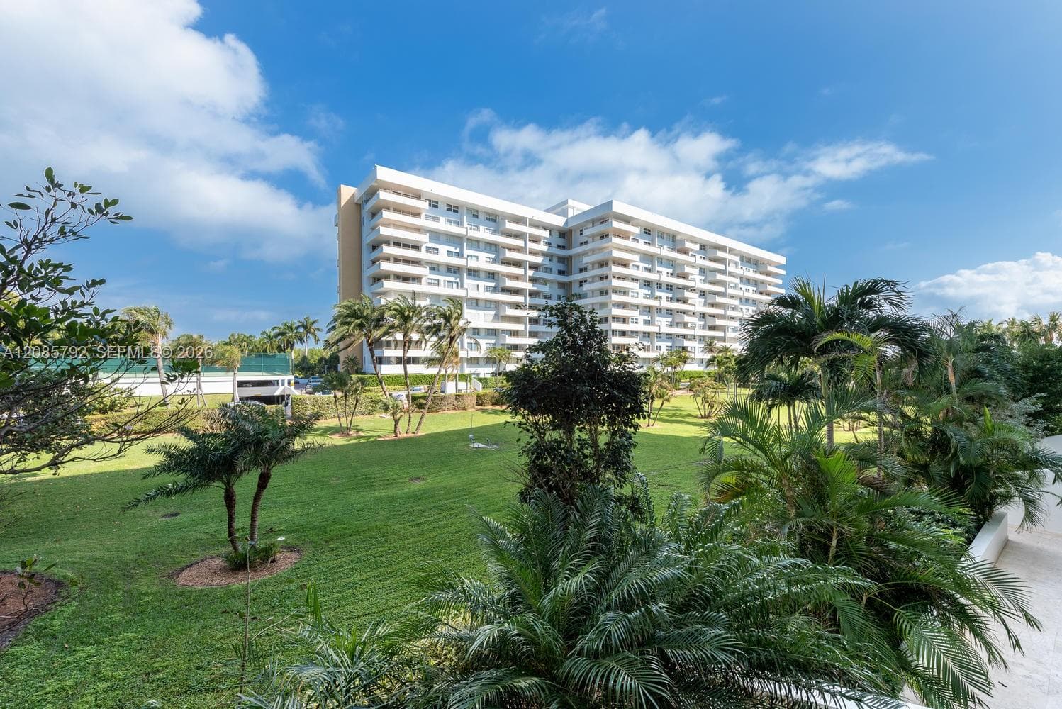 Commodore Club South · #206 in Key Biscayne - Photo 24