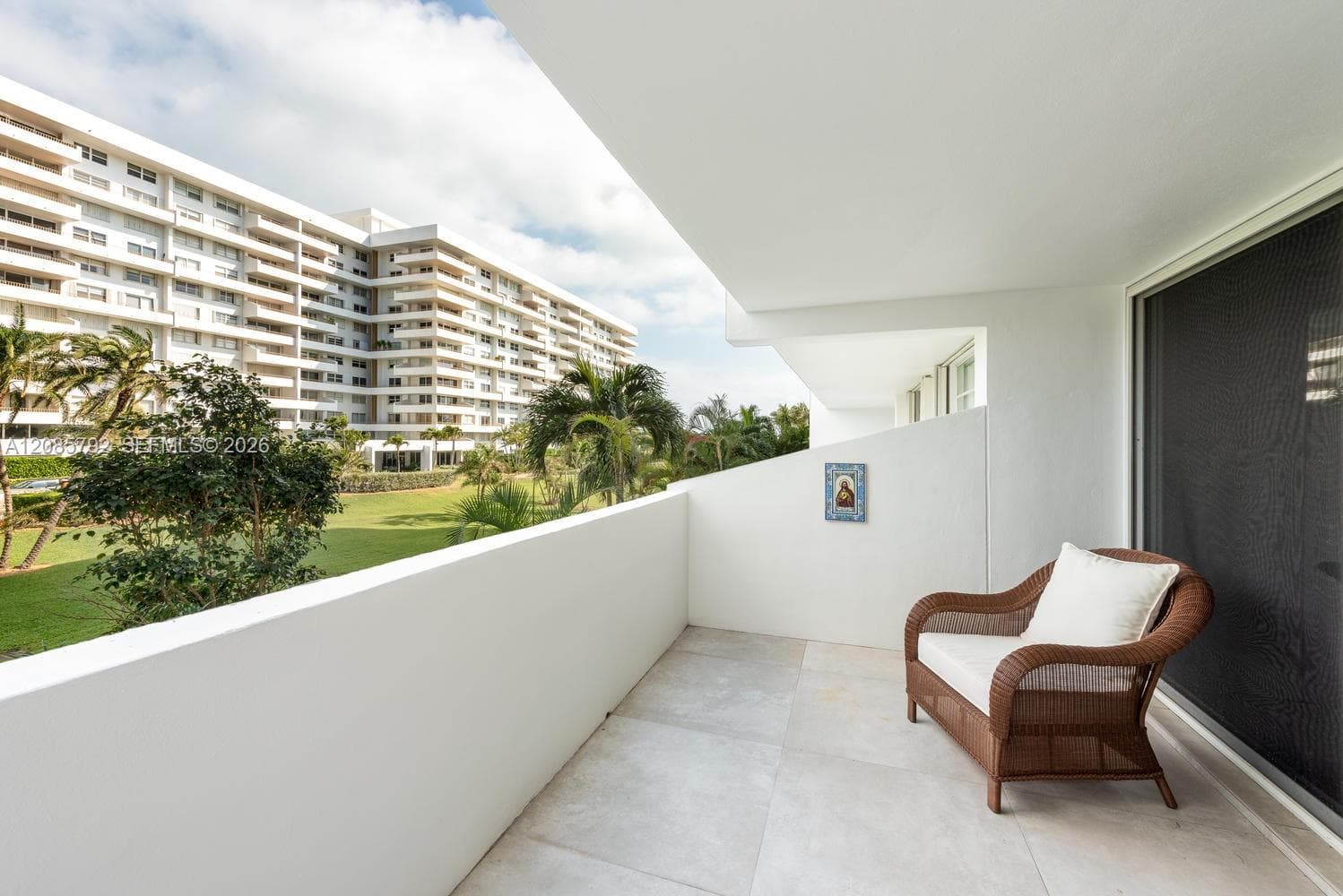 Commodore Club South · #206 in Key Biscayne - Photo 18