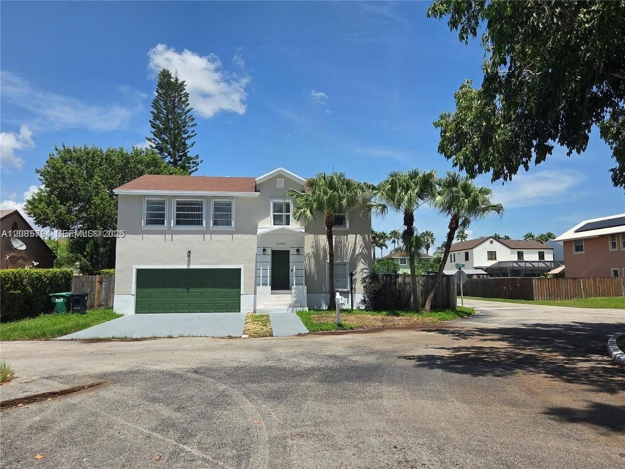 11903 SW 273rd St photo 1