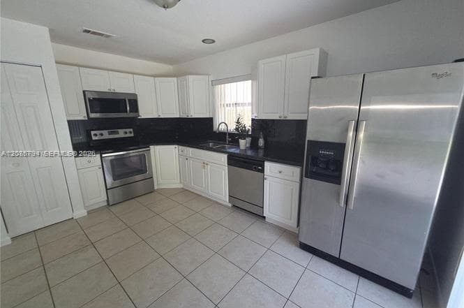 11903 SW 273rd St photo 9