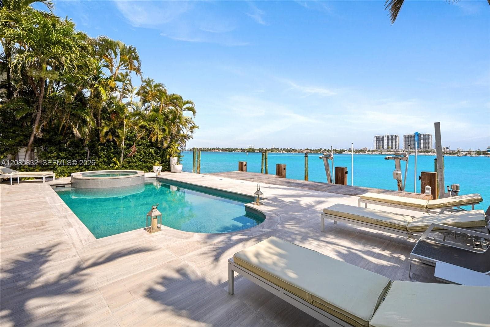 401 E Rivo Alto Dr photo 35