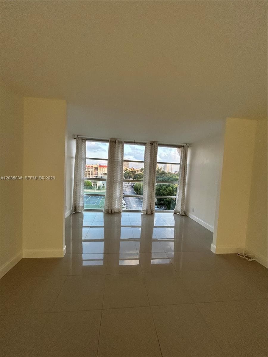 DESOTO PARK NORTH CONDO · #516 in Hallandale Beach - Photo 3