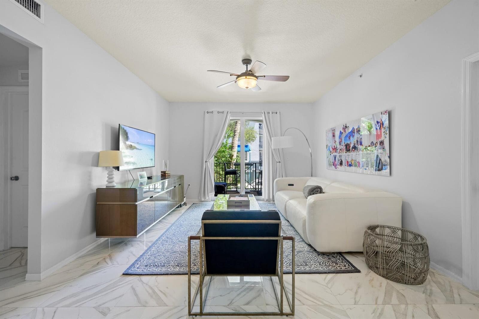 250 Ne 3RD Avenue #1208