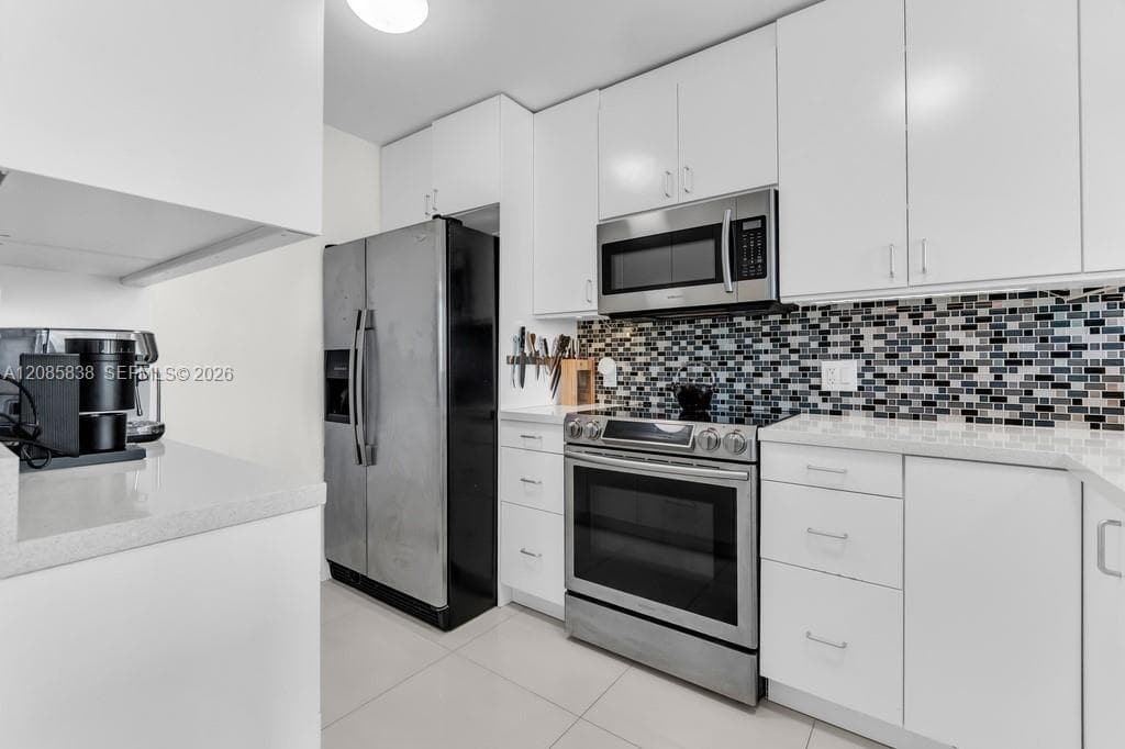 1600 SOUTH BAYSHORE LANE · #4C in Miami - Photo 5