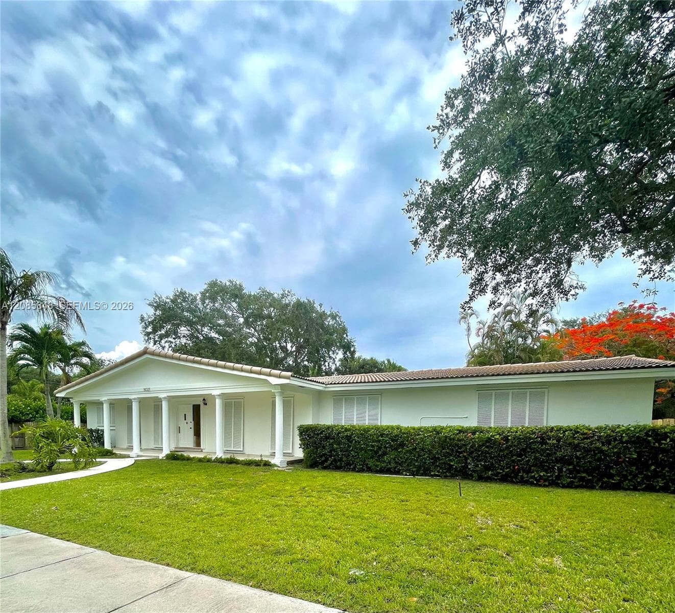 14321 SW 77th Ave photo 1