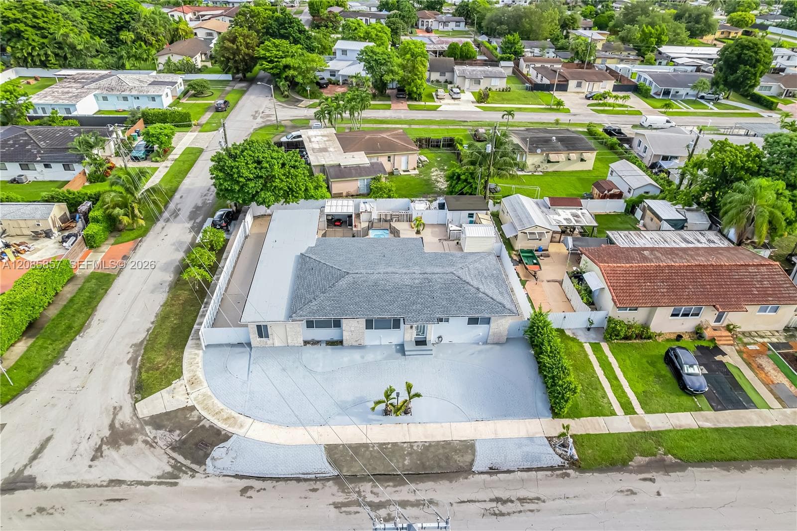 9365 SW 44th St photo 47